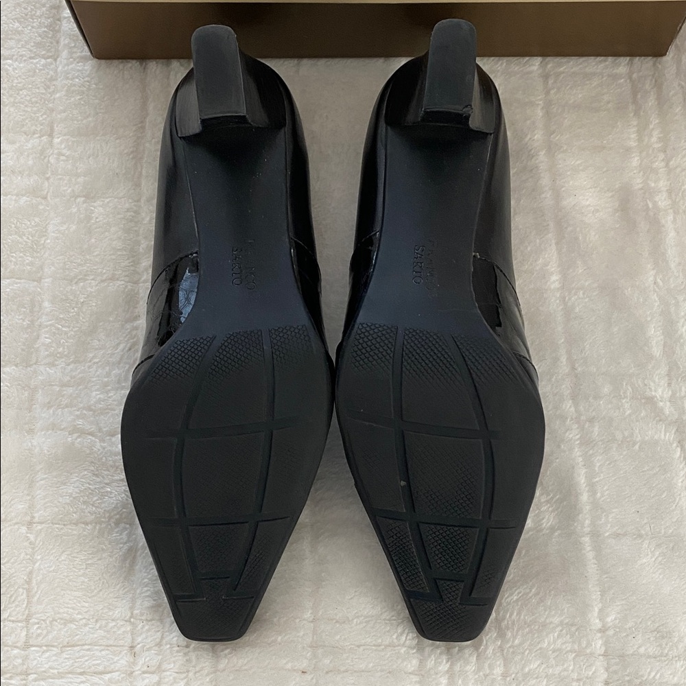 Franco Sarto Black Patent Heels - Picture 4 of 7